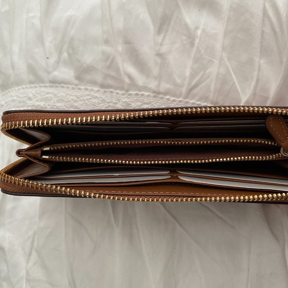 NWOT - Coach Saddle Brown Smooth Leather Wallet - Picture 8 of 14